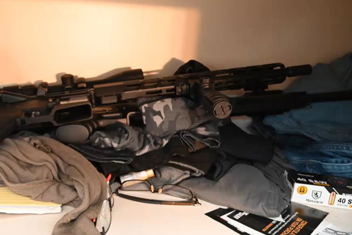 preloaded gallery image