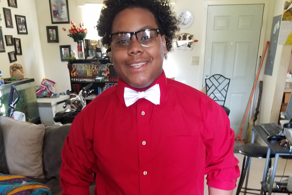 preloaded gallery image