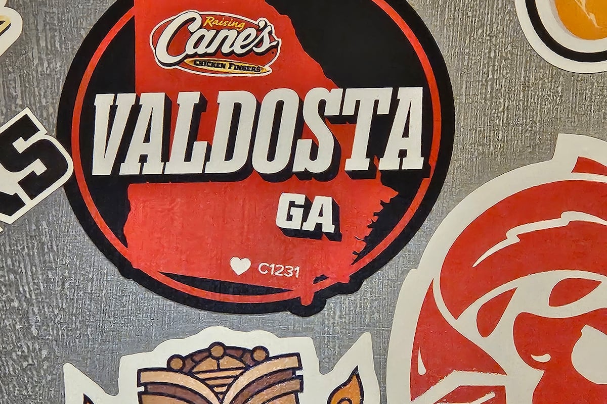 preloaded gallery image