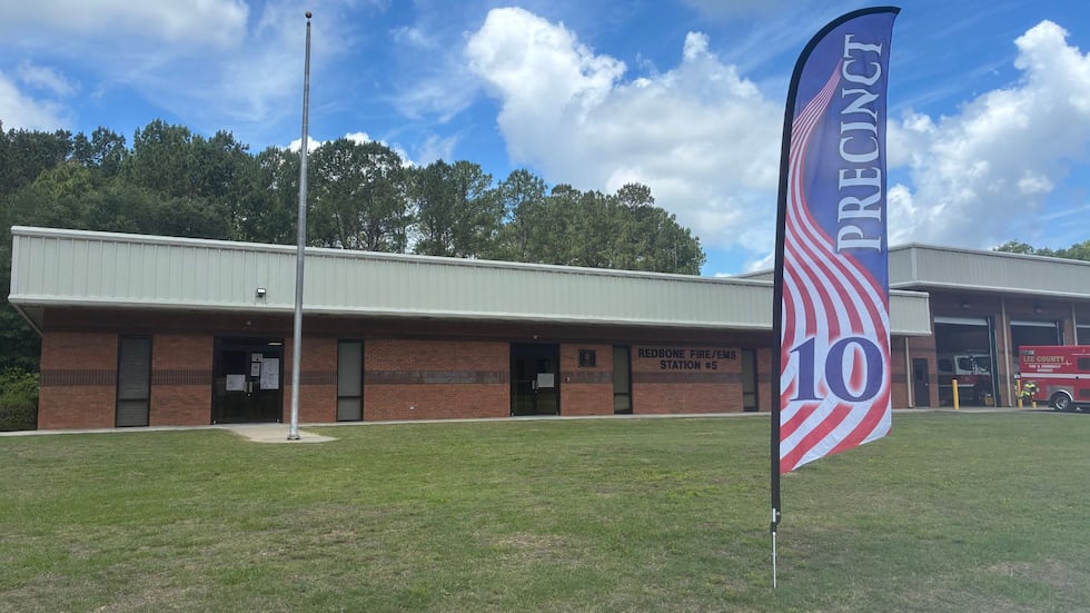 Lee County voters head to polls demanding transparency on primary Election Day