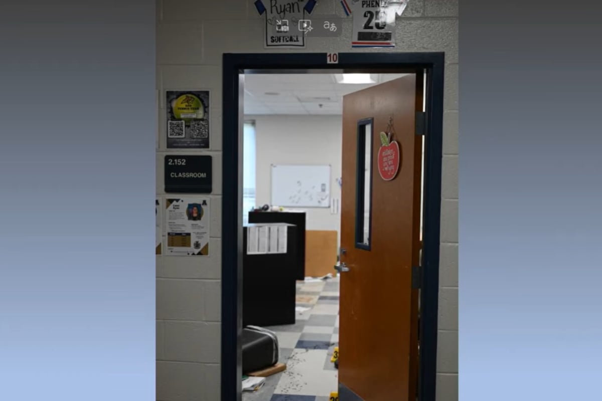 preloaded gallery image