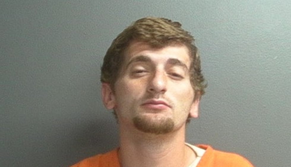 Moultrie man arrested in Crisp Co. after deputies prevented suspected prison drop