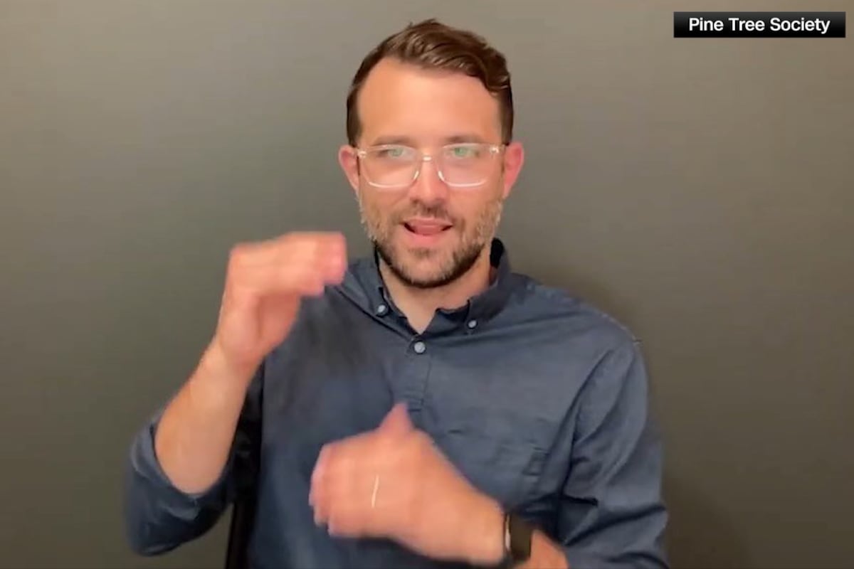 preloaded gallery image