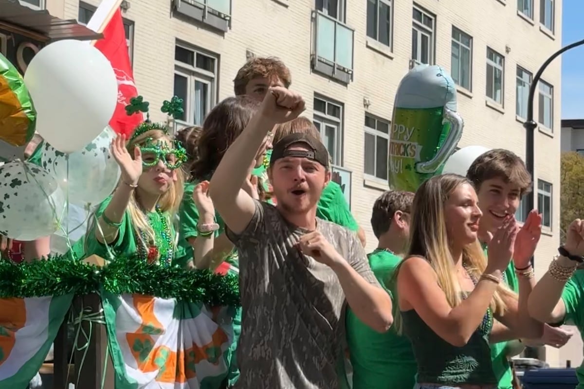 preloaded gallery image