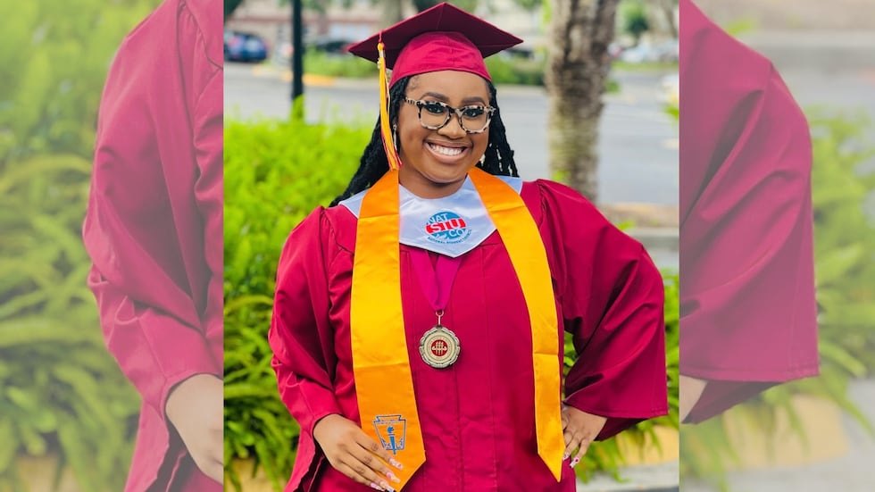 Nia-Sarai Perry graduated from high school with a 4.6 GPA, graduating as valedictorian.