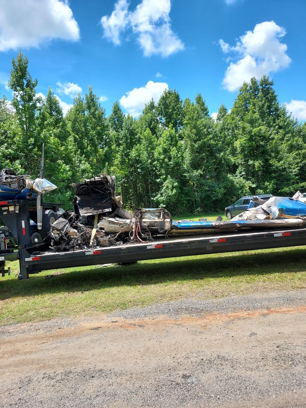 Viewer shares pictures of plane removal from Sycamore Street in Metter