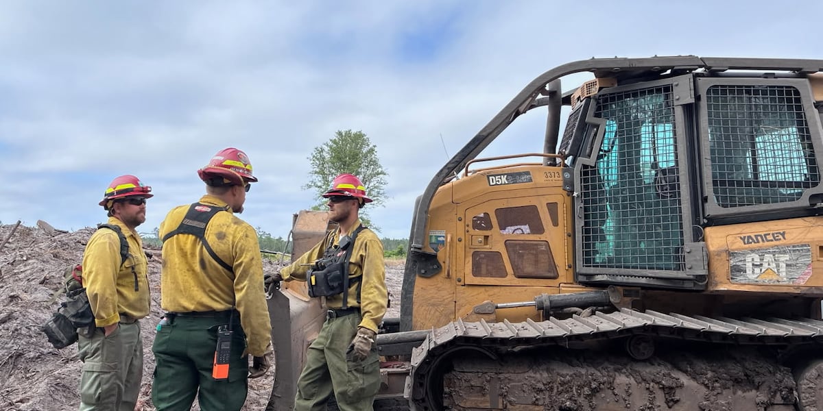 Firefighting risk high for Pineland Road Fire due to weather conditions ...