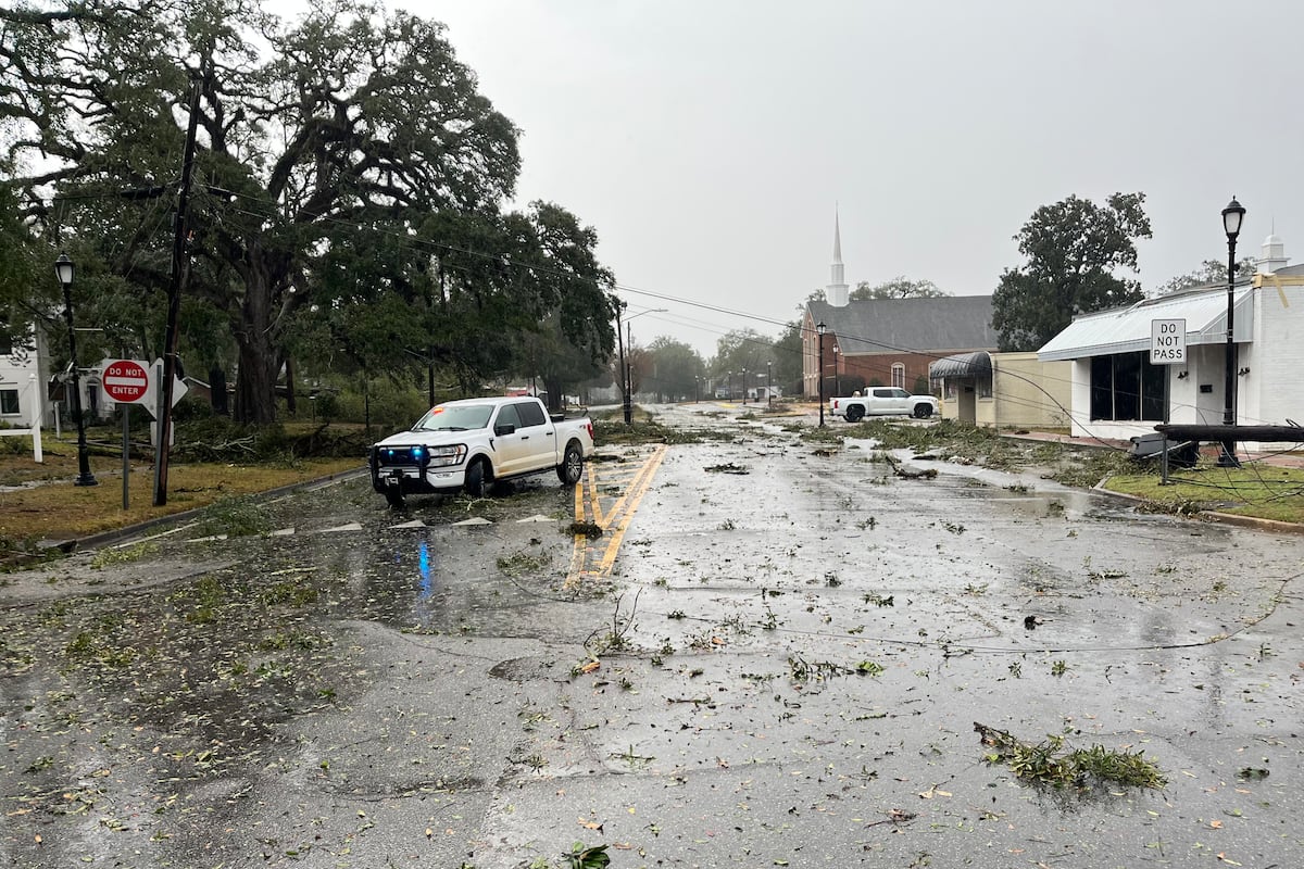 preloaded gallery image