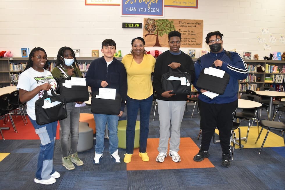 Calhoun County students receive laptops for academic performance