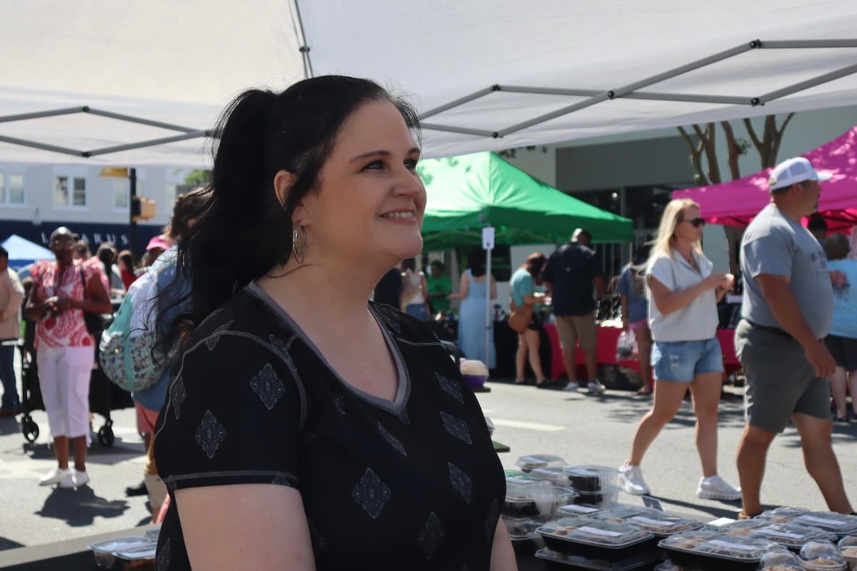 preloaded gallery image