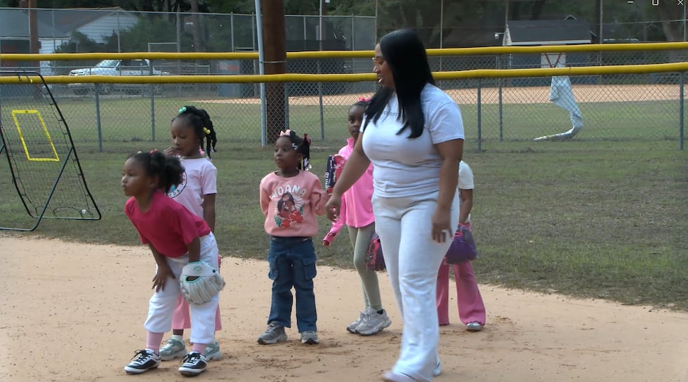Mom organizes first all-girl T-ball team, ‘confidence builder’ to bridge opportunity gap in...