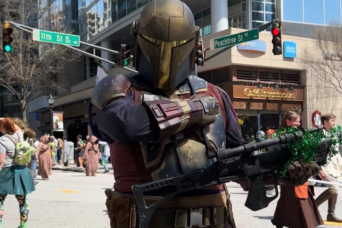 preloaded gallery image