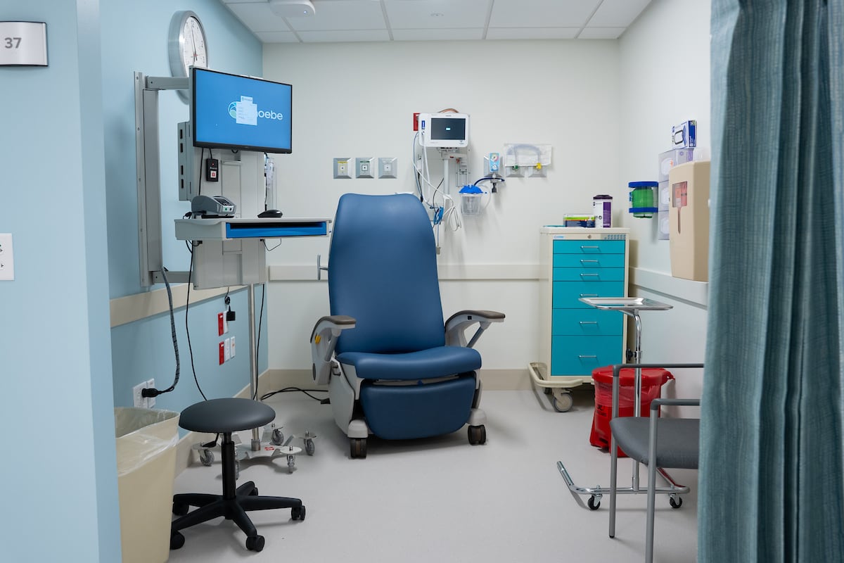 preloaded gallery image