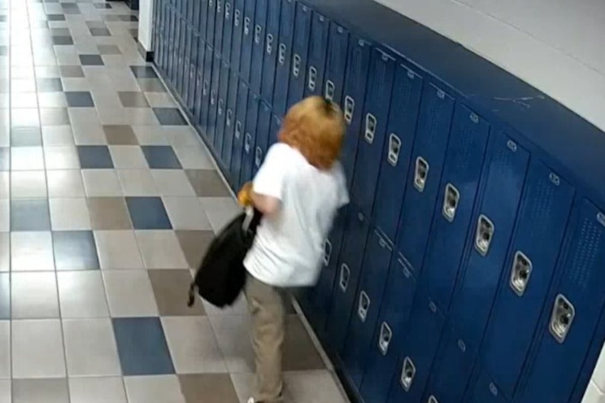 preloaded gallery image