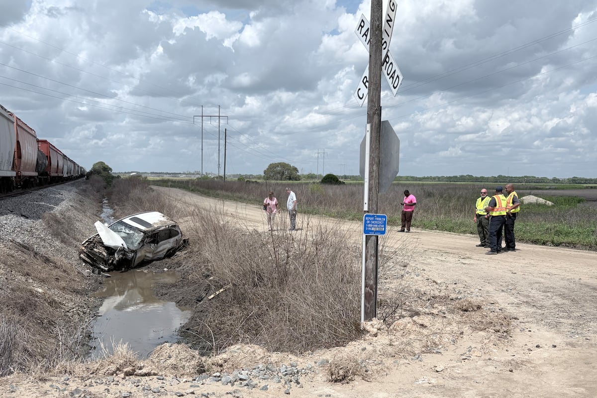 preloaded gallery image