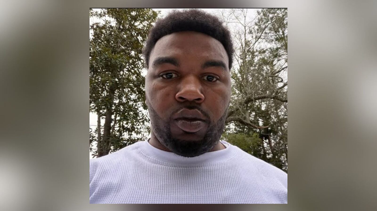 Nicholas Lequinte Perry is wanted for (Felony) Violation of Parole with the original charge...