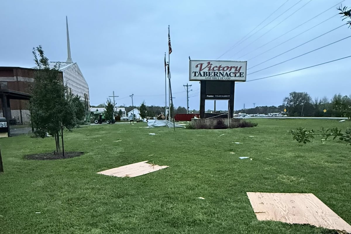 preloaded gallery image