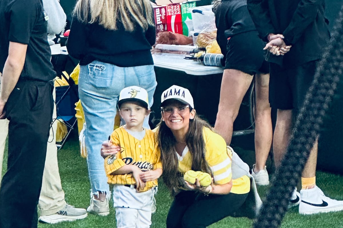 preloaded gallery image