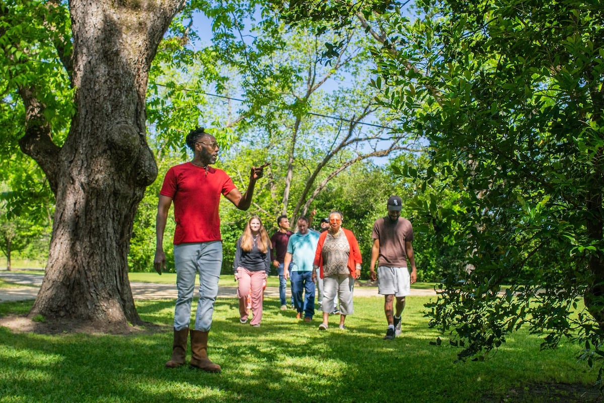 preloaded gallery image