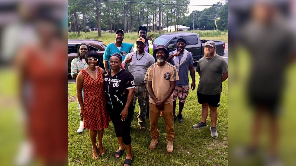 Former gang members partner with Tift County commissioner for community cleanup, youth...