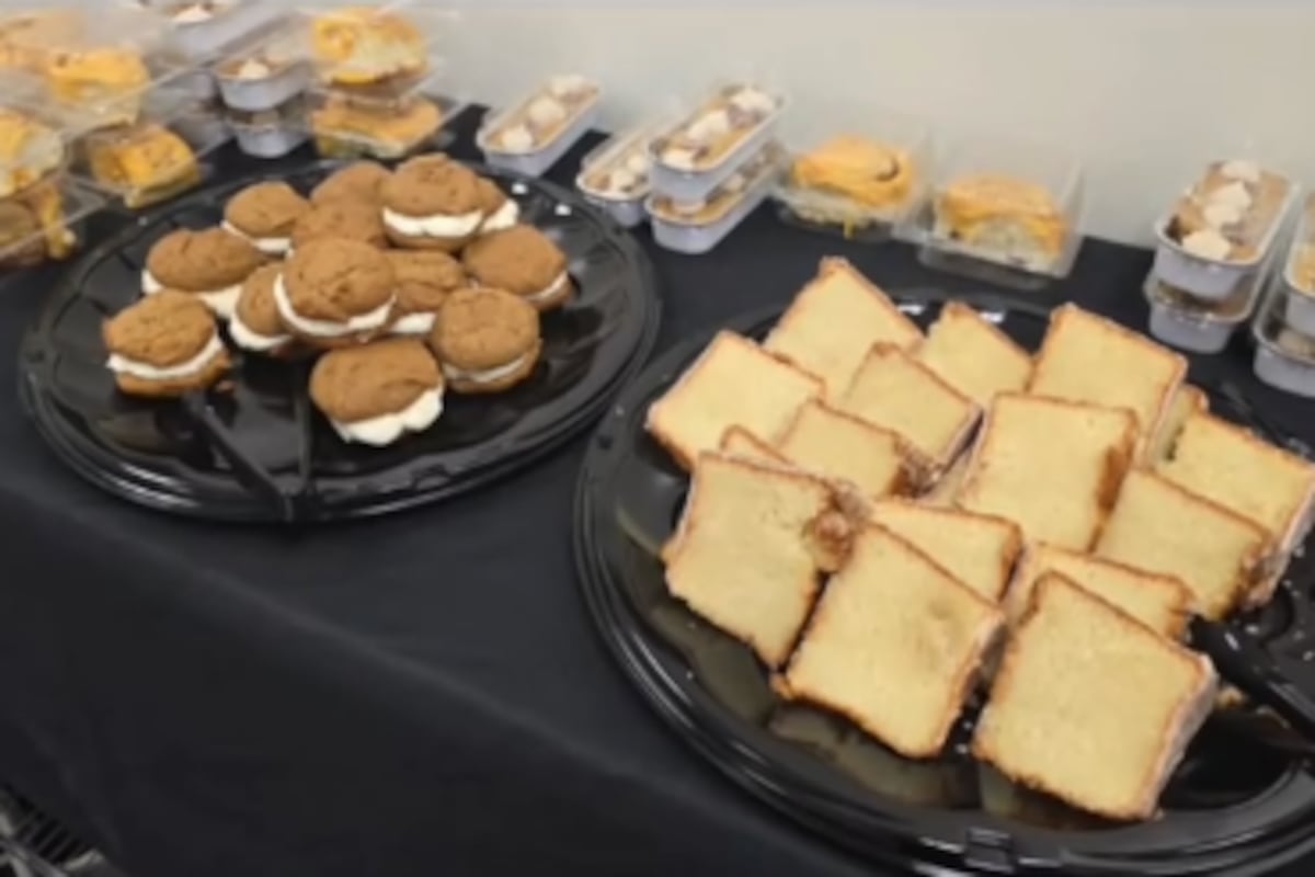 preloaded gallery image