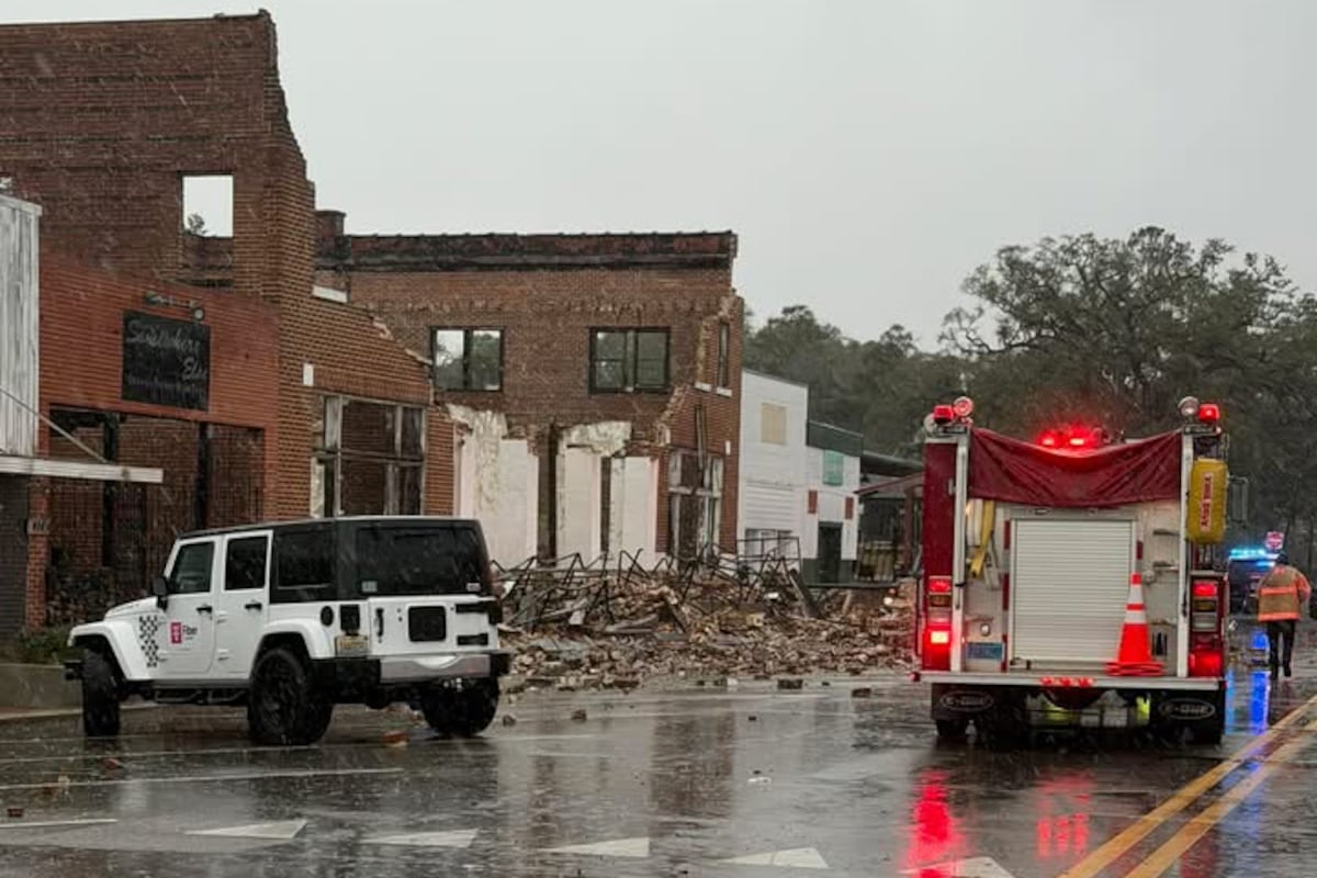 preloaded gallery image