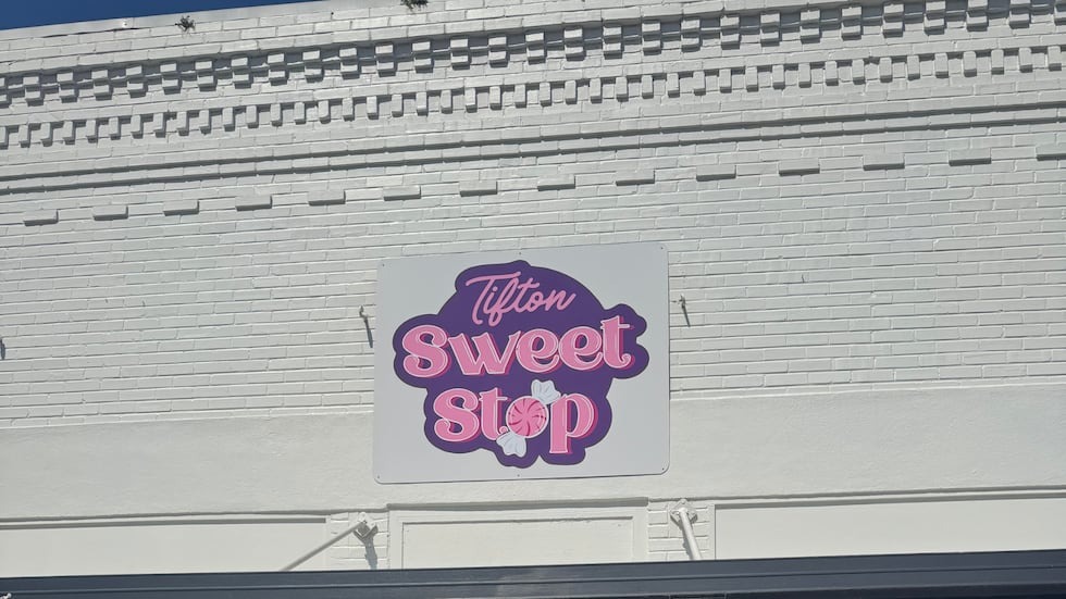 ‘Shop local before it’s too late’: Family-owned Tifton Sweet Stop facing possible closure