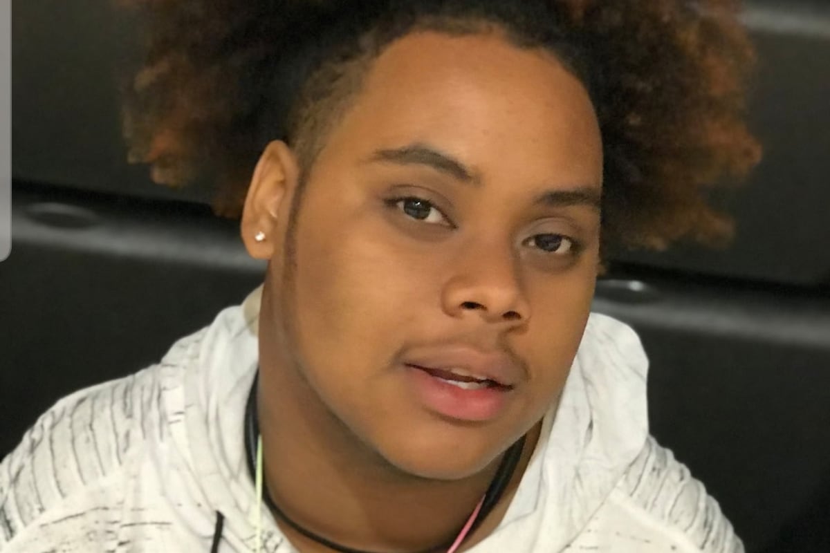 preloaded gallery image