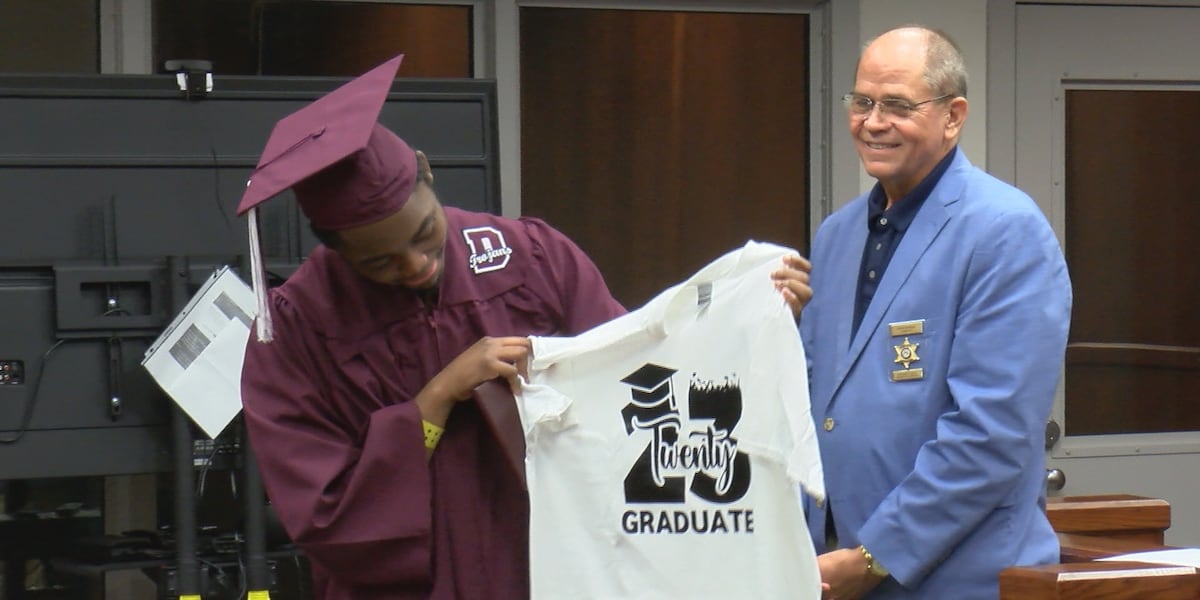 Inmate Douglas Riley ‘It was a long journey’: Dougherty Co. Jail inmate graduates high school