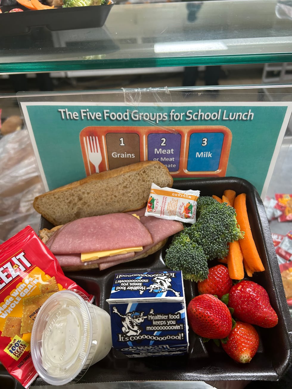 SUMTER CO RESPONDS TO BAD LUNCHES