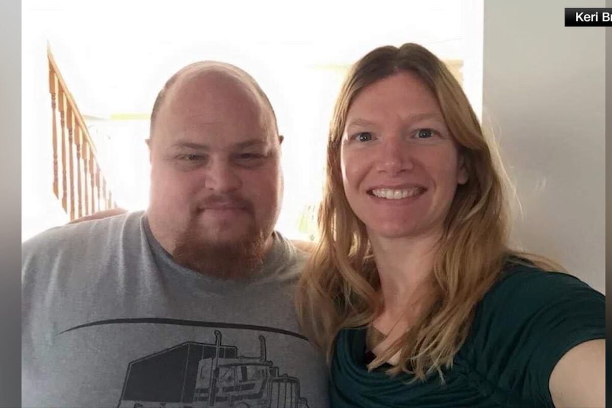 preloaded gallery image