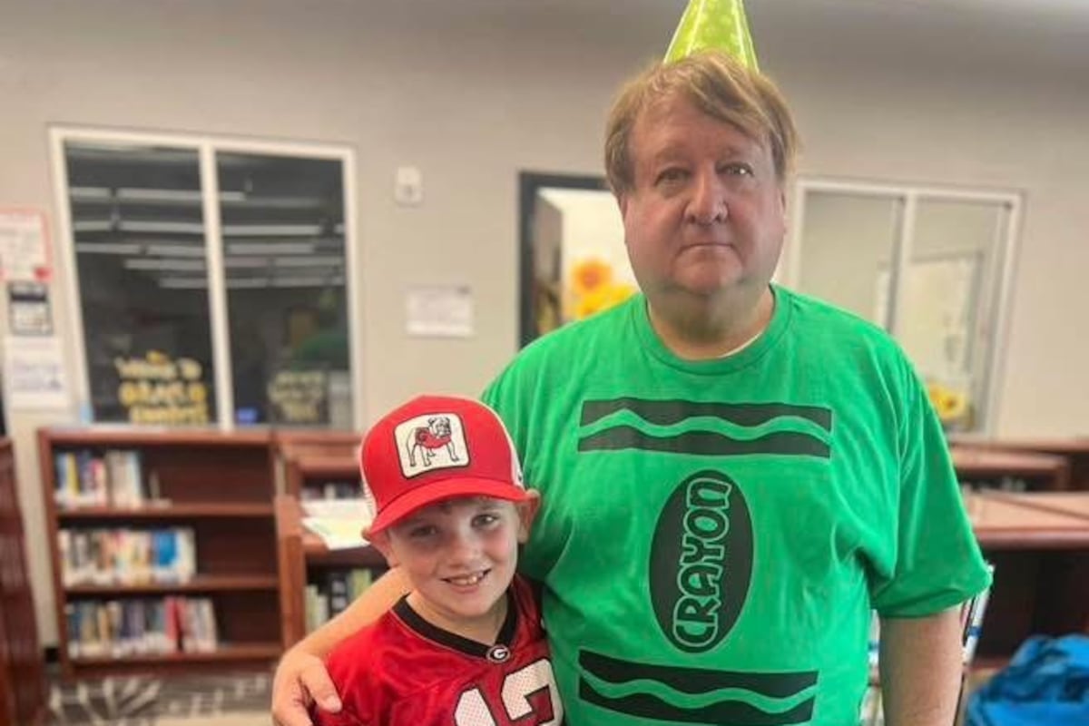 preloaded gallery image