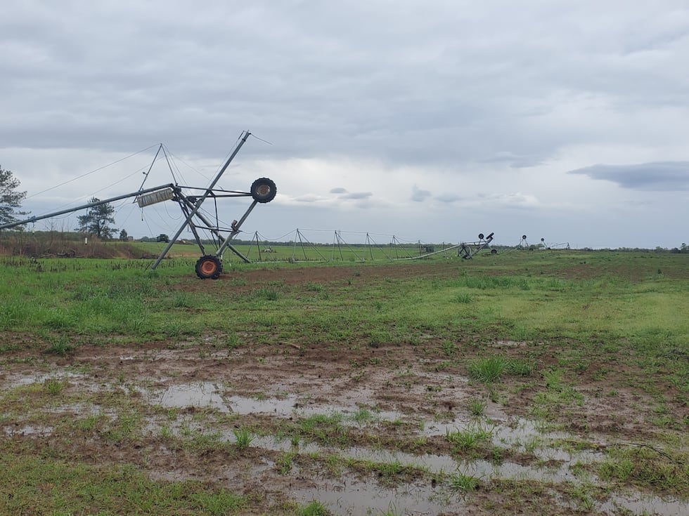 Irrigation pivots were turned over at Que Sera Farms.