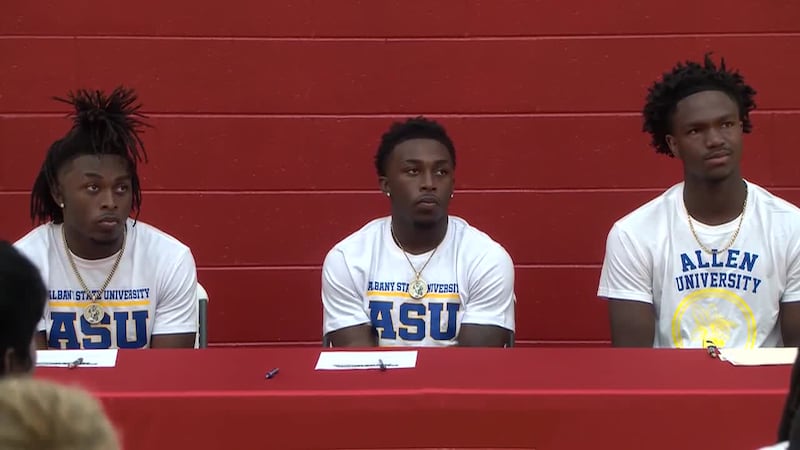 Zavien Clark signs with Allen University, Walker twins headed to Albany State