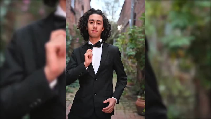 Pianist Joshua Katreeb Performs His Original Song “Unite”